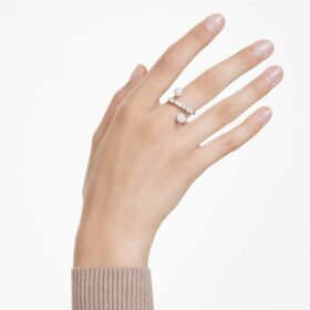 Matrix Cocktail Ring Crystal Pearl, Round Cut, White, Rhodium Plated